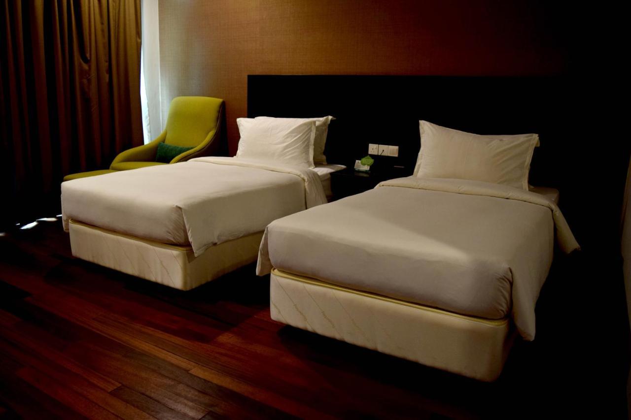 Lazenda Hotel Labuan Exterior foto