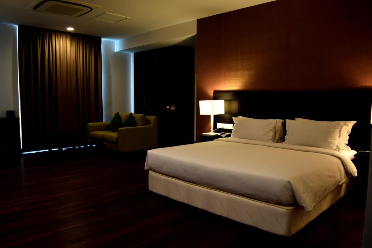 Lazenda Hotel Labuan Exterior foto