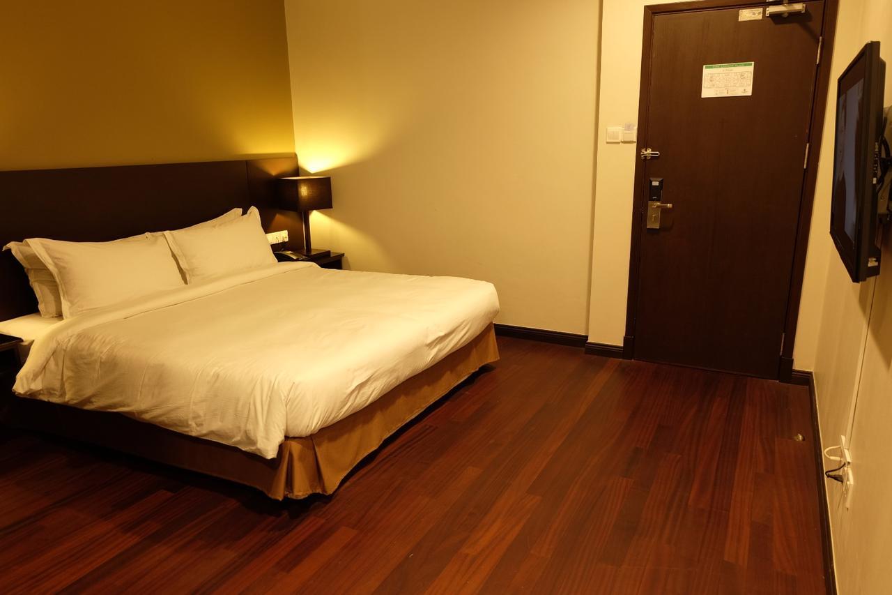 Lazenda Hotel Labuan Exterior foto